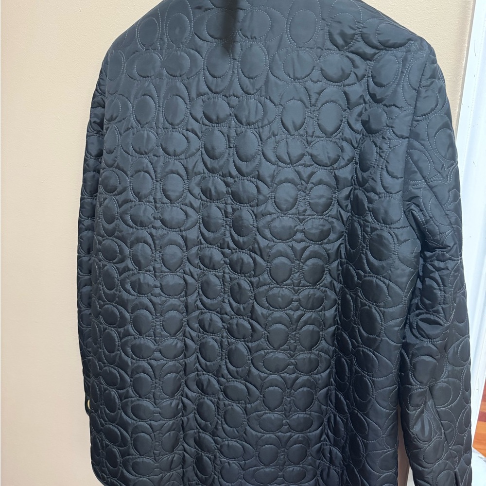 Coach Women's Black Quilted C’s Puffer Jacket. - NWT (Size: Large) - Picture 6 of 8
